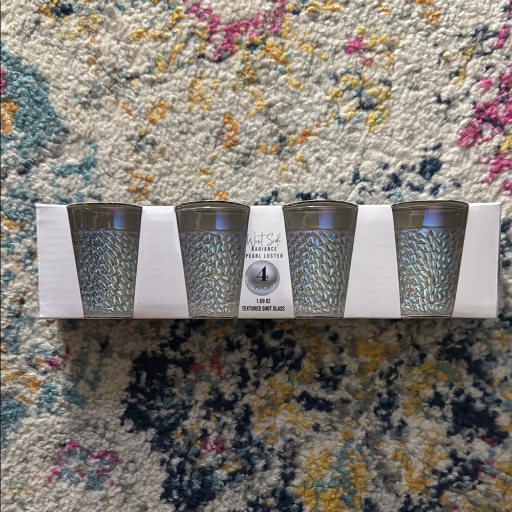 Shot Glass Set with iridescent Textured Design